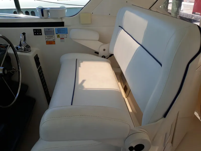 2003 Tiara Yachts 4400 Sovran