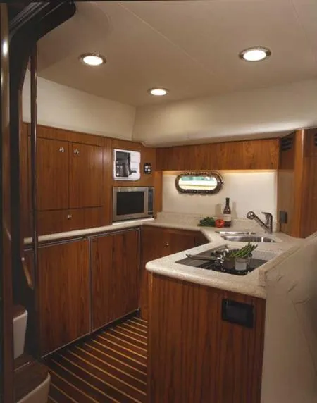 2003 Tiara Yachts 4400 Sovran