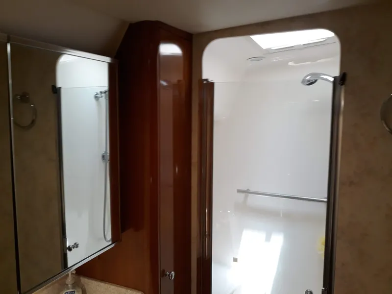 2003 Tiara Yachts 4400 Sovran