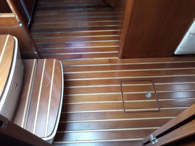 2003 Tiara Yachts 4400 Sovran