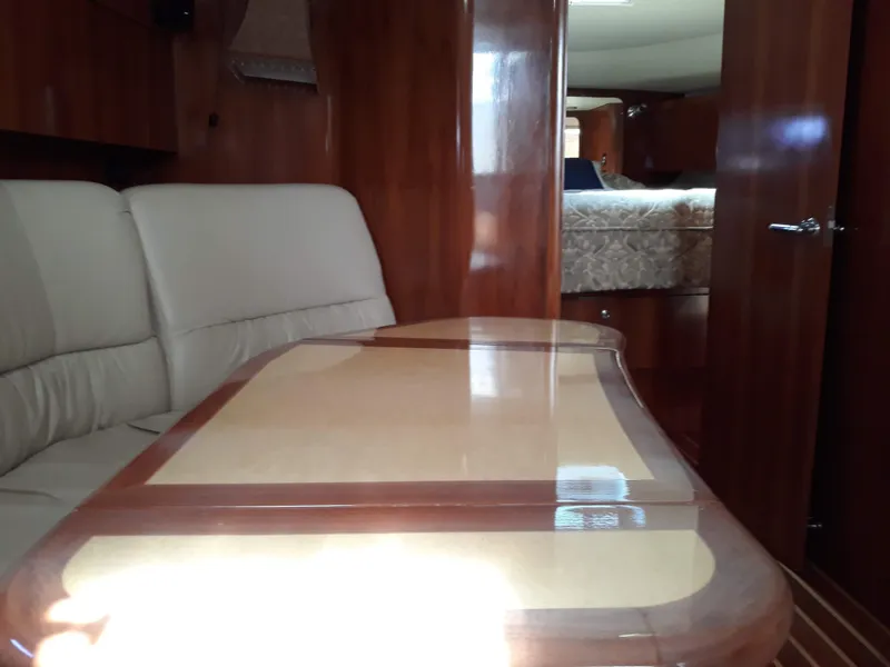 2003 Tiara Yachts 4400 Sovran