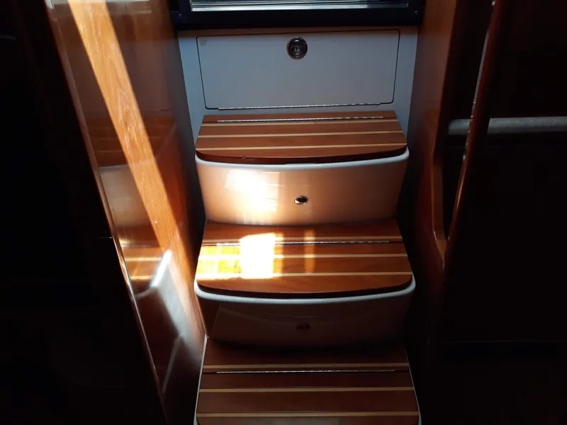 2003 Tiara Yachts 4400 Sovran