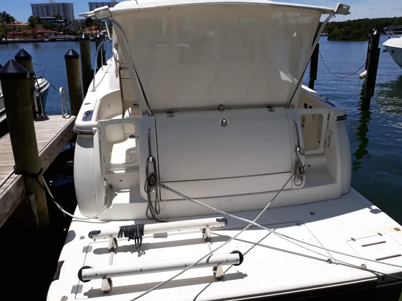 2003 Tiara Yachts 4400 Sovran
