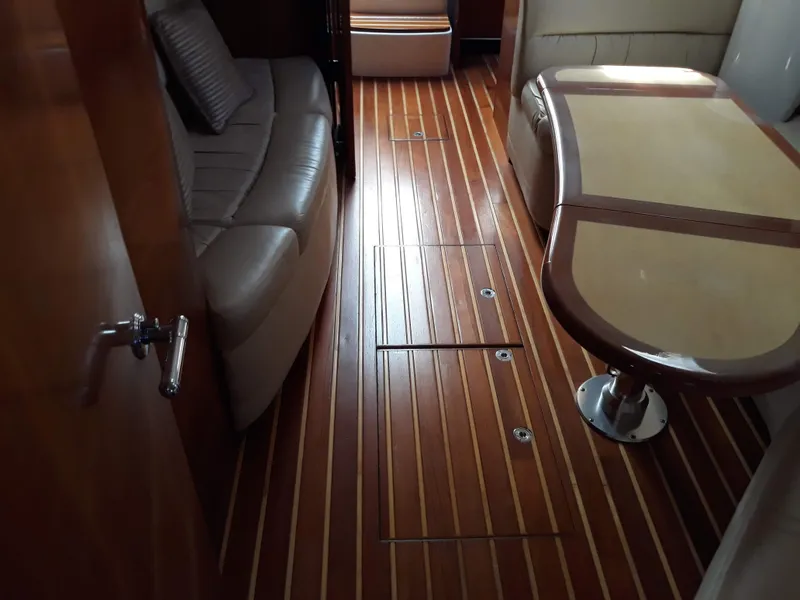 2003 Tiara Yachts 4400 Sovran