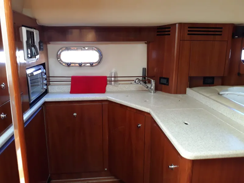 2003 Tiara Yachts 4400 Sovran