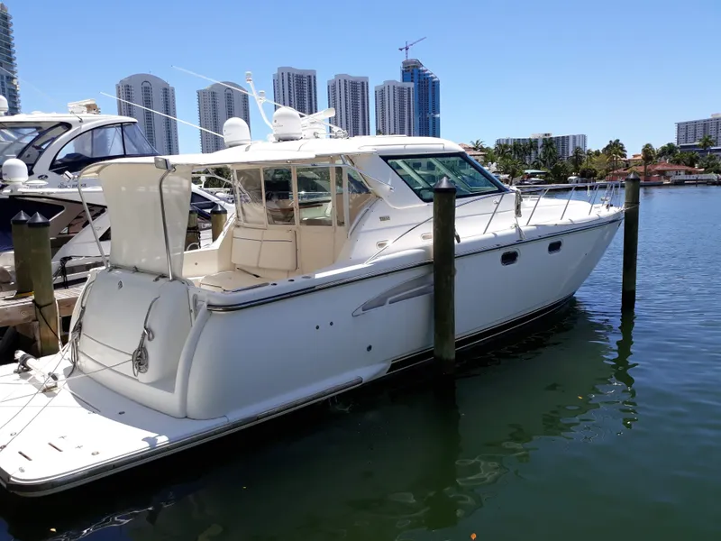 2003 Tiara Yachts 4400 Sovran