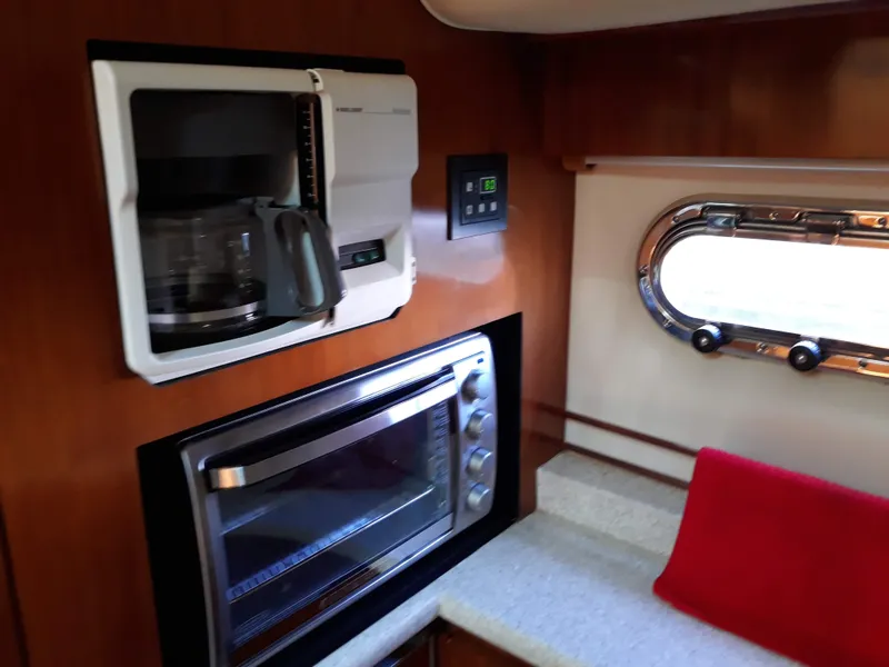 2003 Tiara Yachts 4400 Sovran