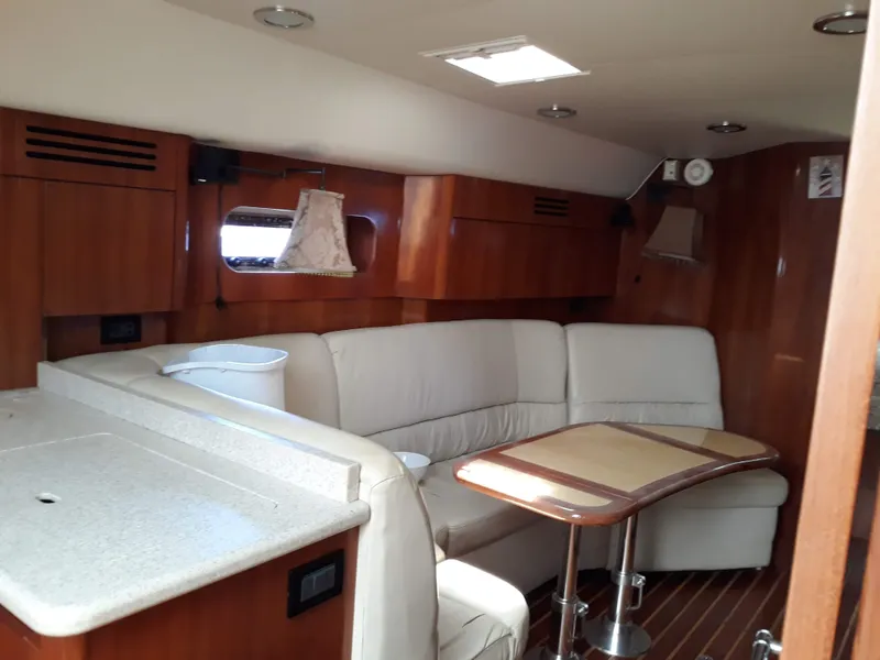 2003 Tiara Yachts 4400 Sovran