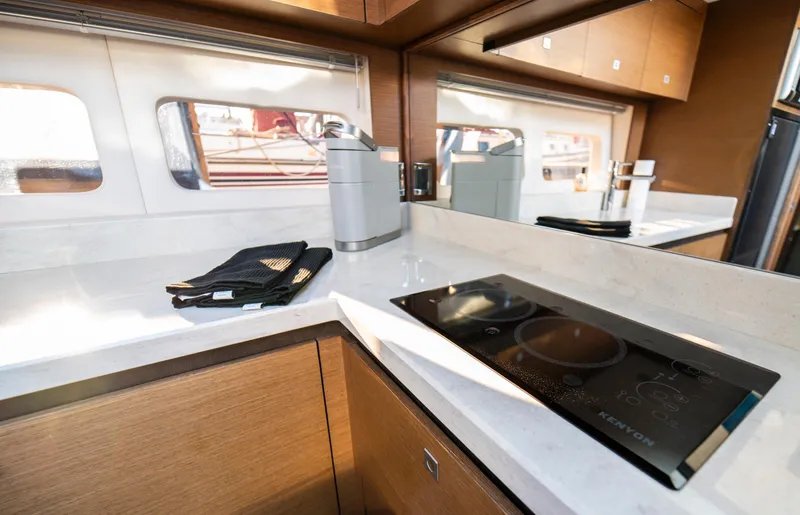 2014 Sea Ray Sundancer 510