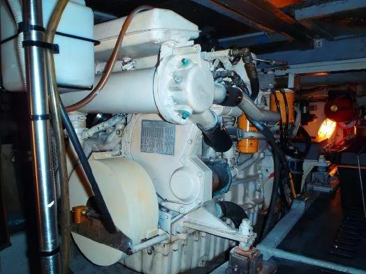 2000 Luhrs Convertible