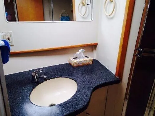 2000 Luhrs Convertible