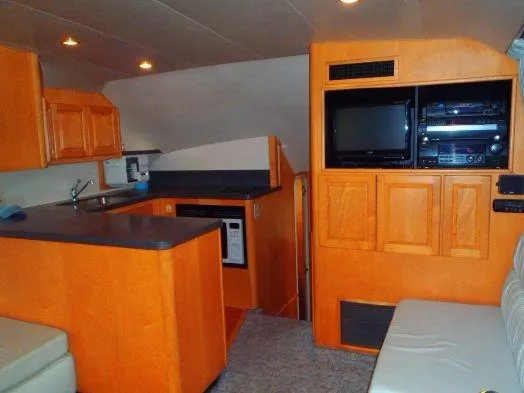 2000 Luhrs Convertible