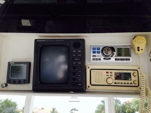 2000 Luhrs Convertible