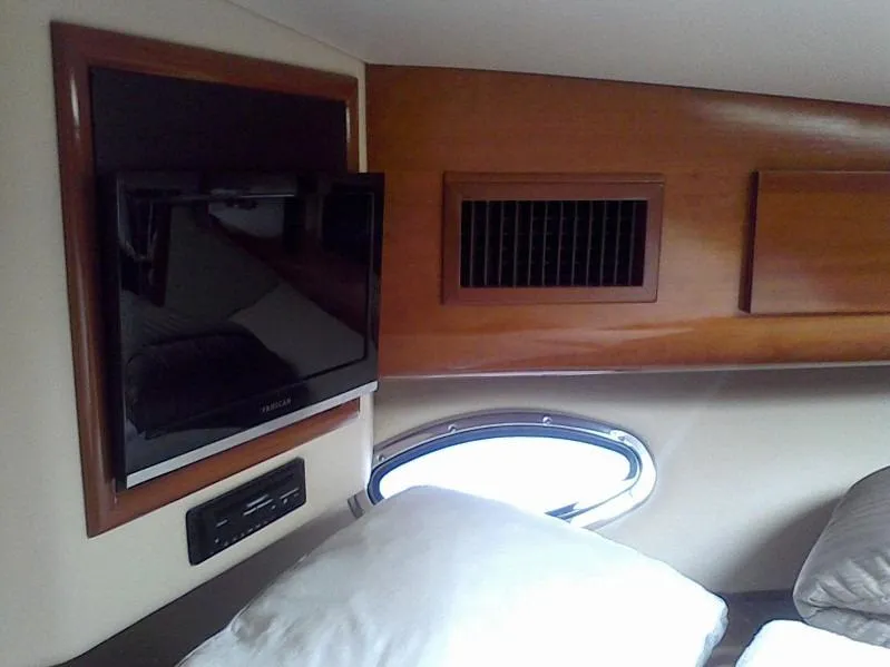 2004 Carver 396 Motor Yacht