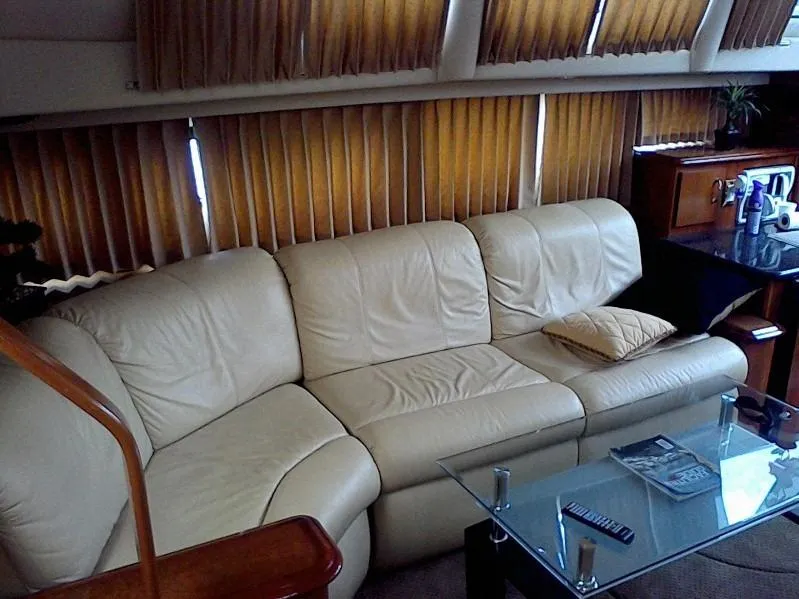 2004 Carver 396 Motor Yacht