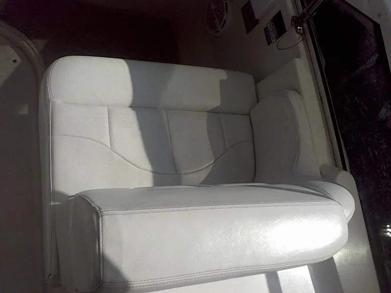 2004 Carver 396 Motor Yacht