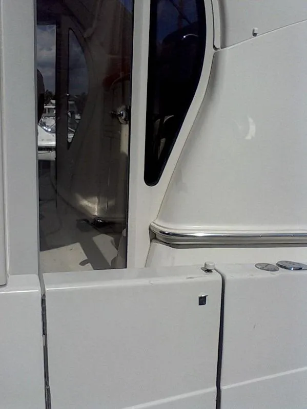 2004 Carver 396 Motor Yacht