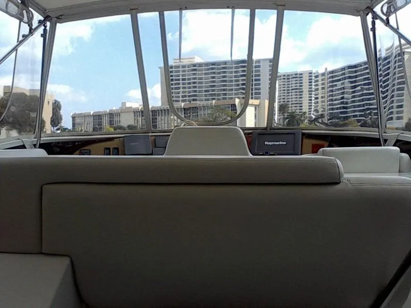 2004 Carver 396 Motor Yacht