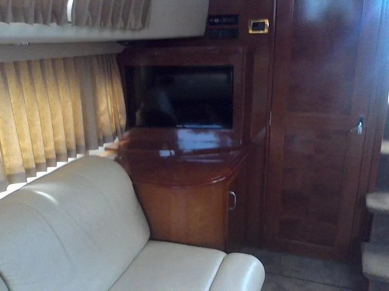 2004 Carver 396 Motor Yacht