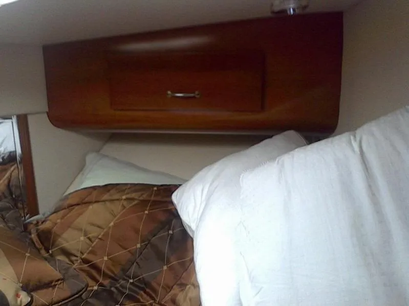 2004 Carver 396 Motor Yacht