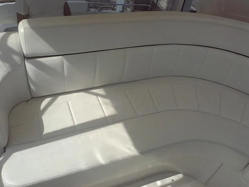 2004 Carver 396 Motor Yacht
