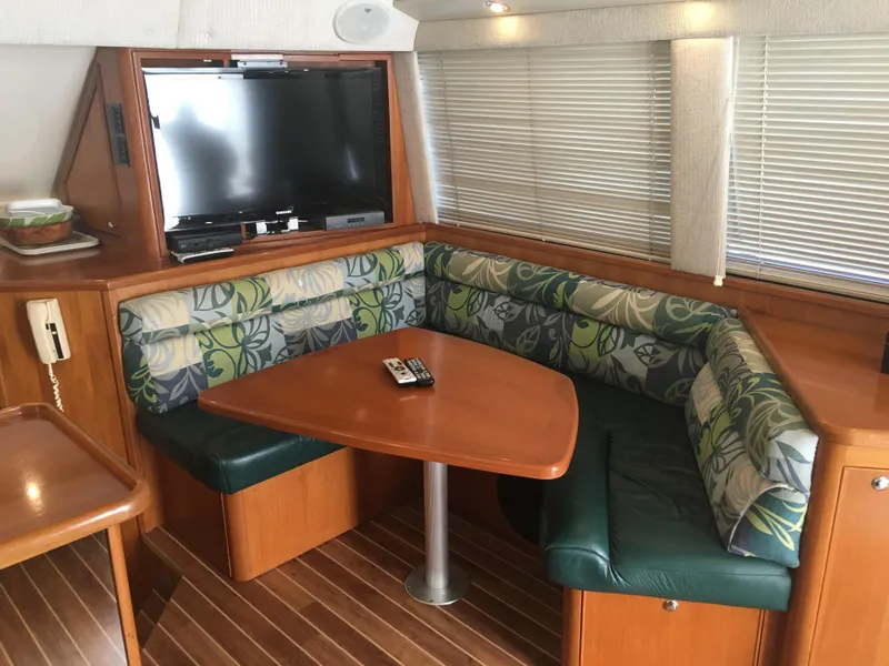 1999 Riviera 48 Enclosed Bridge