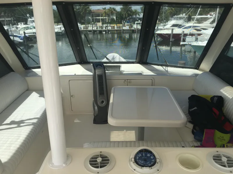 1999 Riviera 48 Enclosed Bridge