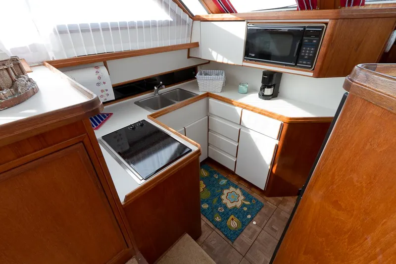 1988 Tiara Yachts 3600 Convertible