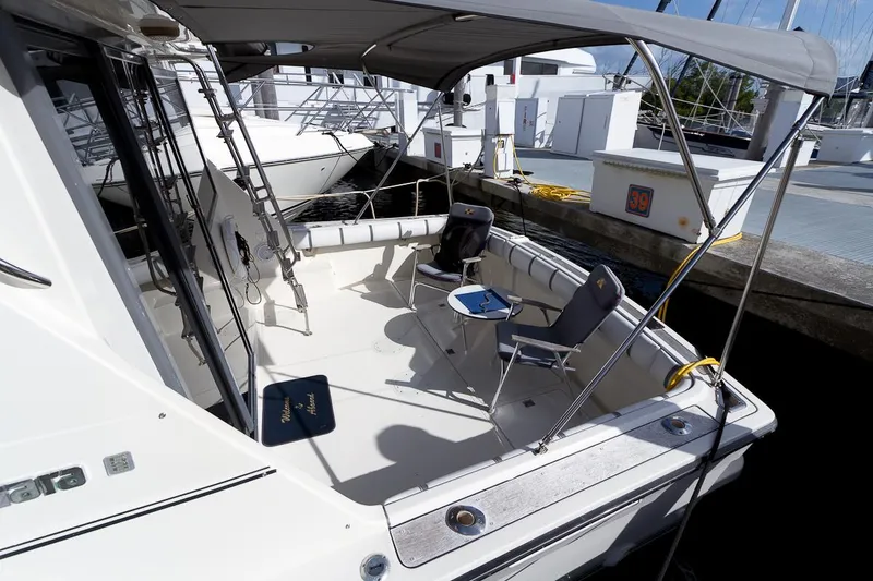 1988 Tiara Yachts 3600 Convertible