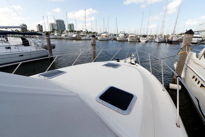 1988 Tiara Yachts 3600 Convertible