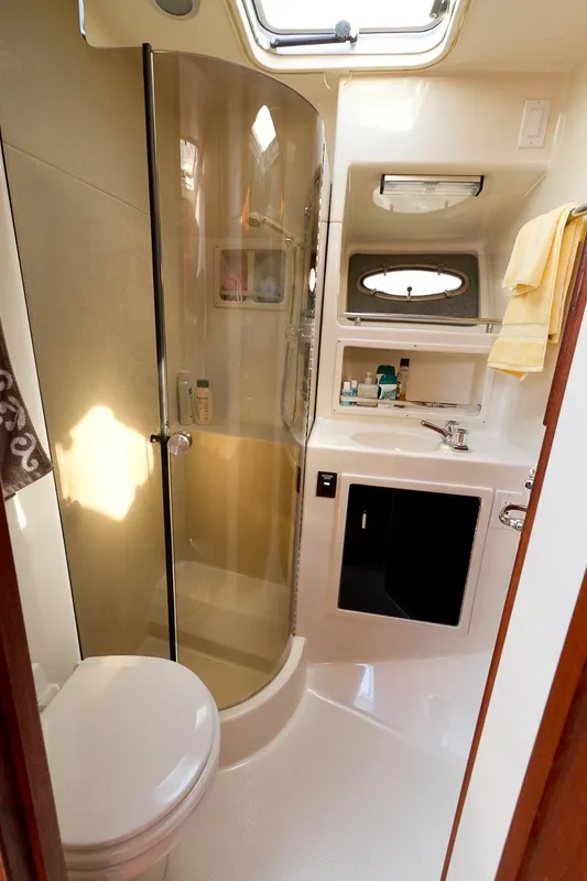 1988 Tiara Yachts 3600 Convertible