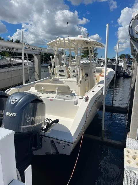 2015 Cobia 296 Center Console