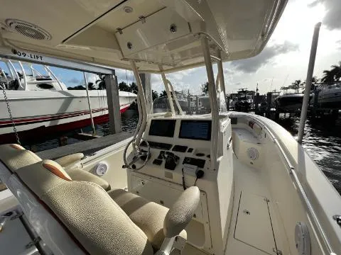 2015 Cobia 296 Center Console