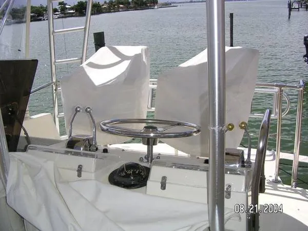 1986 Hatteras Convertible