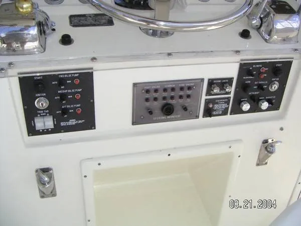 1986 Hatteras Convertible