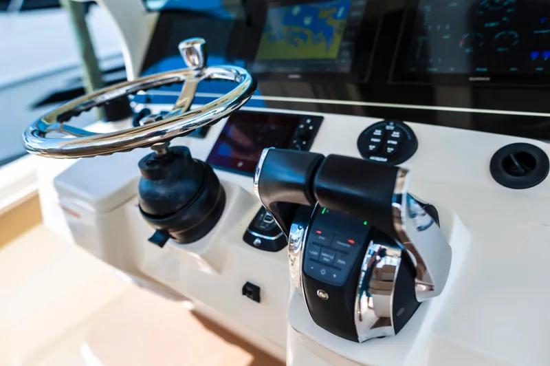 2019 Scout 355 LXF