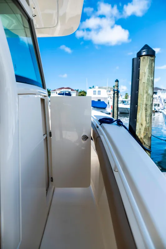 2019 Scout 355 LXF
