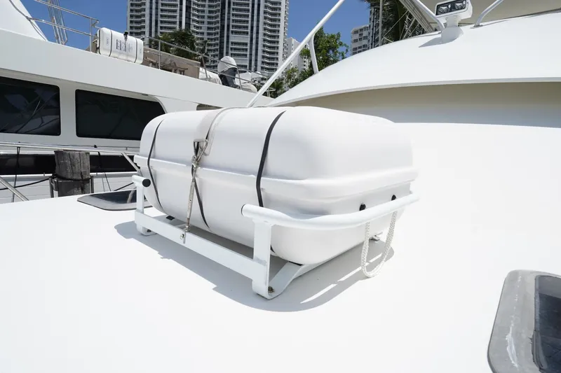 1993 Tiara Yachts 4300 Convertible