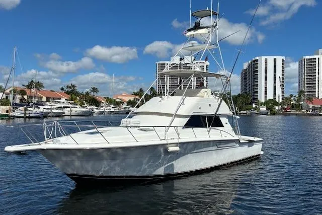 1993 Tiara Yachts 4300 Convertible