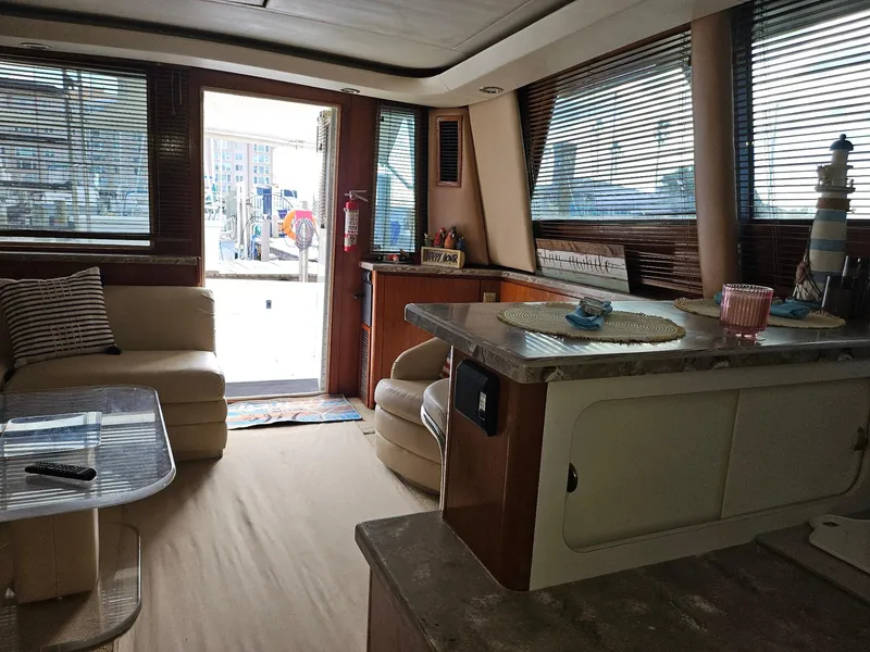 1993 Tiara Yachts 4300 Convertible
