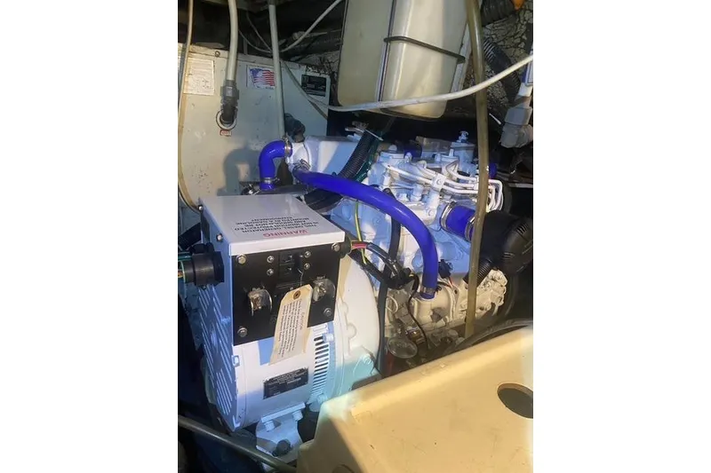 1993 Tiara Yachts 4300 Convertible