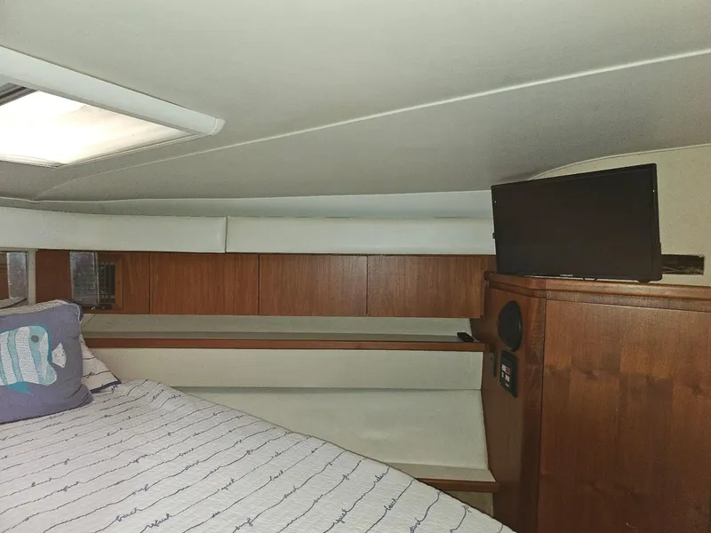 1993 Tiara Yachts 4300 Convertible