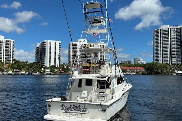1993 Tiara Yachts 4300 Convertible