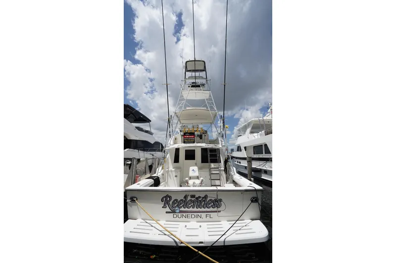 1993 Tiara Yachts 4300 Convertible