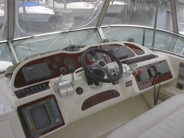 2000 Maxum 4600 SCB