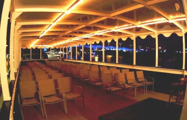 1985 Skipperliner Paddlewheel Dinner Cruise vessel