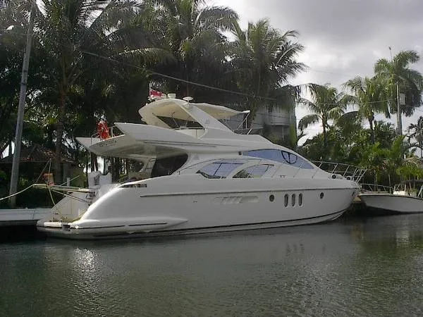 2002 Azimut 