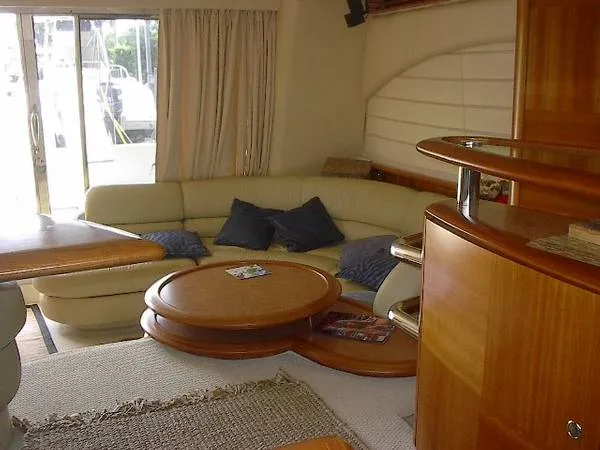 2002 Azimut 