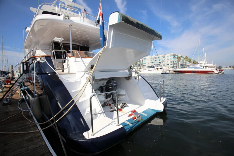2001 Azimut Ultimate