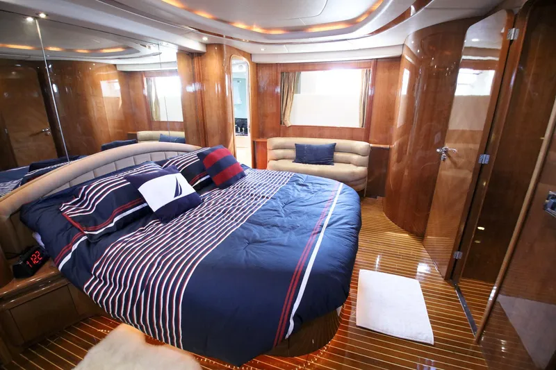 2001 Azimut Ultimate
